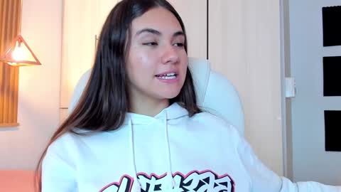 Snapshot of mia_nevaeh chatting on 30, 1, 2025 Mia Nevaeh - follow me online show from 30, 1, 2025