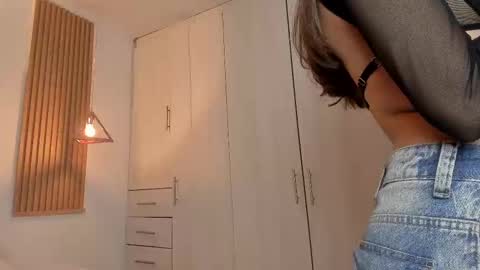 Snapshot of mia_nevaeh chatting on 13, 2, 2025 Mia Nevaeh - follow me online show from 13, 2, 2025