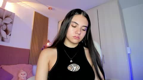 Mia Nevaeh - follow me online show from 14, 4, 2026