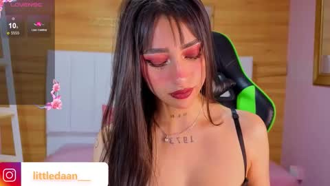 Snapshot of mia_ponce_a chatting on 15, 1, 2026 MIA online show from 15, 1, 2026