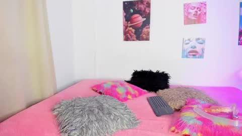 Snapshot of mia_purplee chatting on 2, 10, 2025 mia_purplee online show from 2, 10, 2025