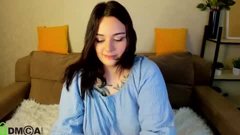 Mia online show from 4, 10, 2025