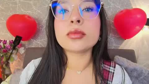 Snapshot of mia_roux13 chatting on 17, 2, 2025 Mia Roux online show from 17, 2, 2025