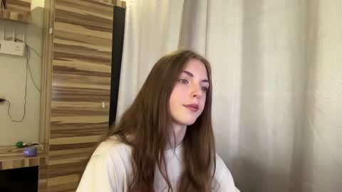 Snapshot of mia_sincere chatting on 16, 7, 2026 Mia online show from 16, 7, 2026