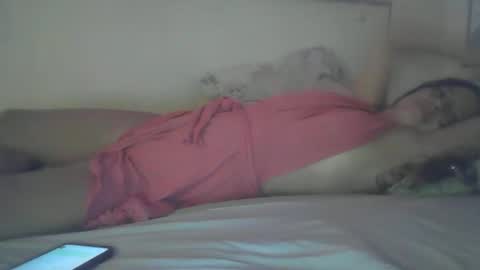 Mia online show from 11, 4, 2026