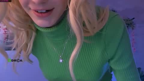 mia_starrr_ online show from 9, 2, 2026