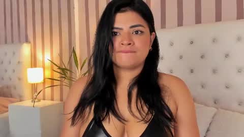 Mia Stones online show from 3, 8, 2026