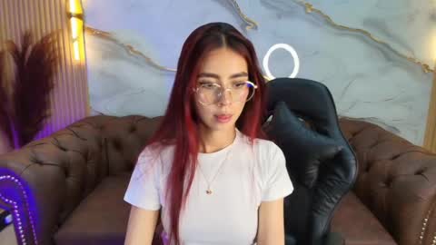 Mia online show from 22, 9, 2025