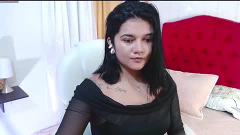 Mia  online show from 9, 9, 2025