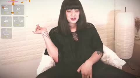 Snapshot of mia_wallase chatting on 23, 11, 2025 mia_wallase online show from 23, 11, 2025