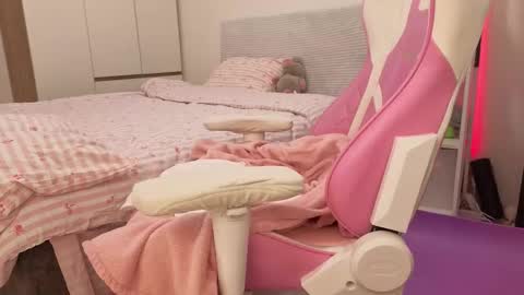 Mia online show from 2, 3, 2026