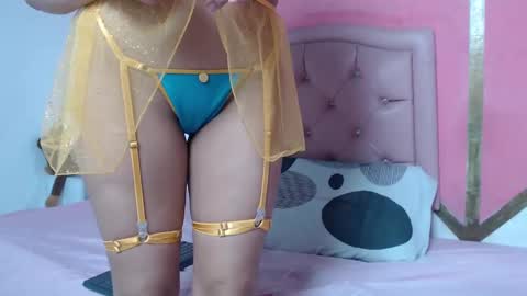 Snapshot of mia_wilsom chatting on 31, 10, 2025 Mia online show from 31, 10, 2025