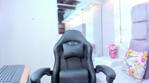 miaa_diamondd online show from 2, 3, 2026