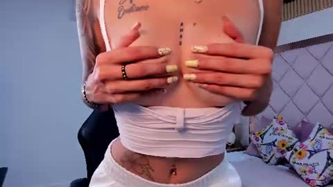 Mia  online show from 17, 7, 2026
