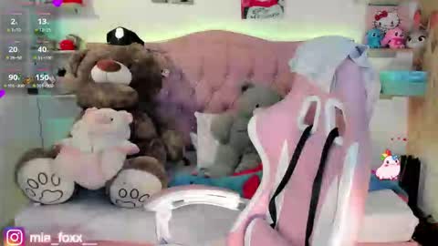 Mia online show from 28, 2, 2026