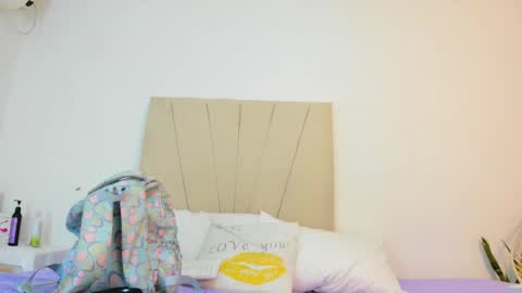 Snapshot of miaa_khaliffa_ chatting on 4, 10, 2025 Mia online show from 4, 10, 2025