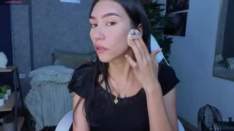 miaa_lee777 online show from 19, 6, 2026