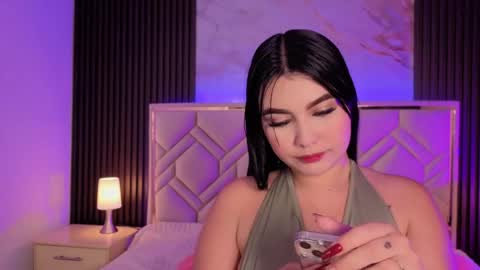 Miaa Farrel online show from 9, 4, 2026