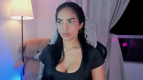 Mia online show from 21, 11, 2025