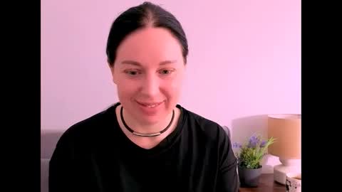 Snapshot of miaalluring chatting on 28, 4, 2026 Mia online show from 28, 4, 2026