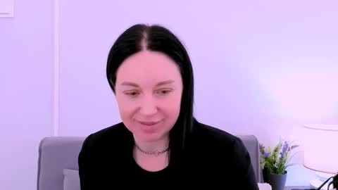 Snapshot of miaalluring chatting on 14, 5, 2026 Mia online show from 14, 5, 2026