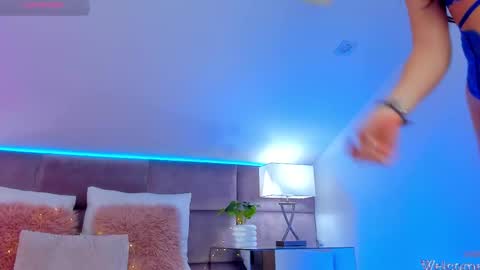 Mia online show from 3, 10, 2025