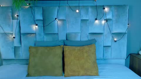 Snapshot of miaanderson__ chatting on 14, 5, 2026 miaanderson__ online show from 14, 5, 2026