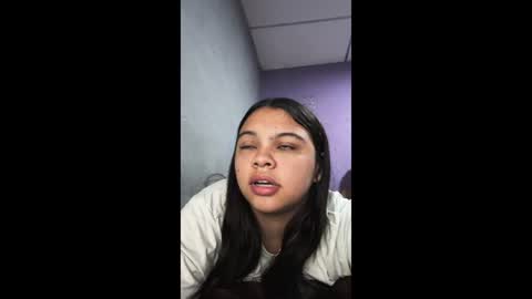 miaandjuan_ online show from 15, 7, 2026