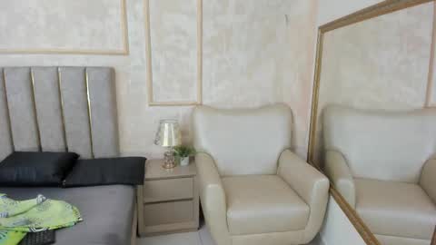 Miaasummer online show from 5, 2, 2026