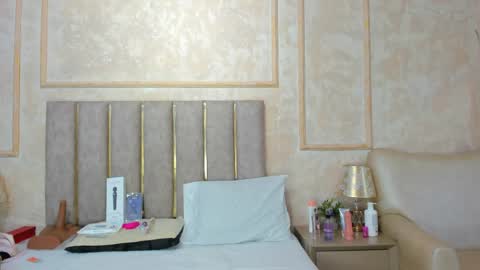 Miaasummer online show from 11, 4, 2026