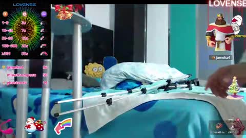 Miaa Thompson INDEPENDENT MODEL online show from 7, 12, 2024