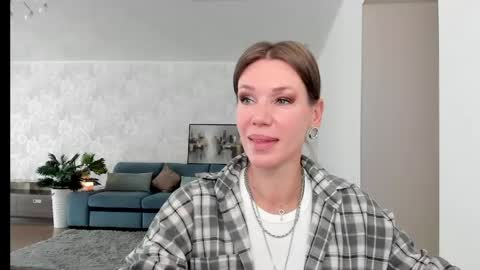 Snapshot of miababy14 chatting on 22, 5, 2026 Mia online show from 22, 5, 2026