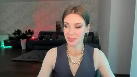 Snapshot of miababy14 chatting on 2, 6, 2026 Mia online show from 2, 6, 2026