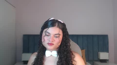 Snapshot of miabloomm chatting on 17, 9, 2025 Miabloomm online show from 17, 9, 2025