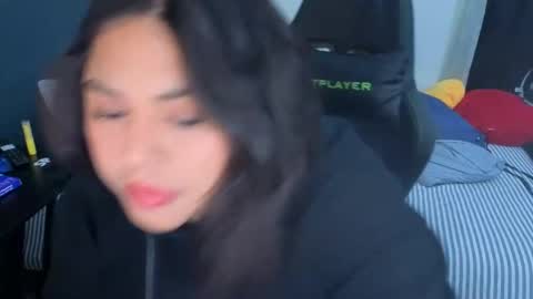 Mia online show from 15, 3, 2026