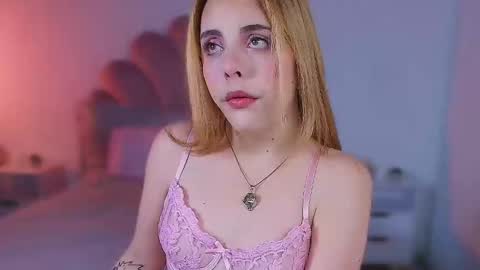 Snapshot of miacolucci_18 chatting on 14, 2, 2026 Mary online show from 14, 2, 2026