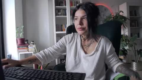 miacute4u online show from 4, 10, 2025