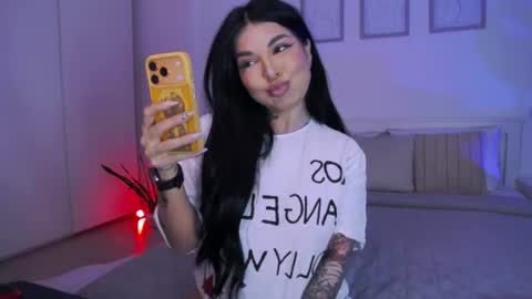 miacute4u online show from 17, 6, 2026