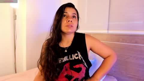 IG Yojanagomez  online show from 16, 4, 2026