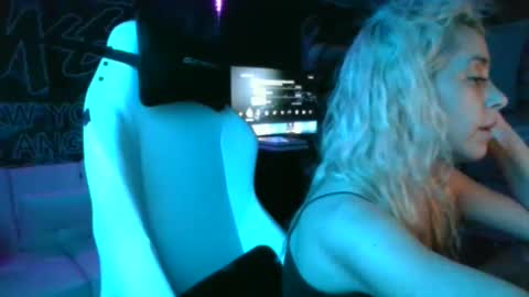 miaellababy online show from 24, 9, 2025