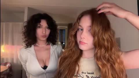 Snapshot of miafleur chatting on 18, 6, 2026 Mia online show from 18, 6, 2026