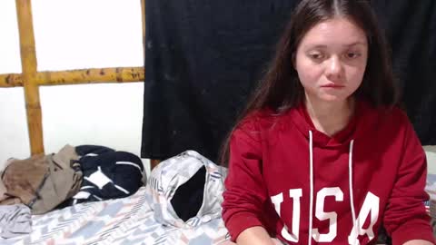 Mia  Sam online show from 14, 10, 2025