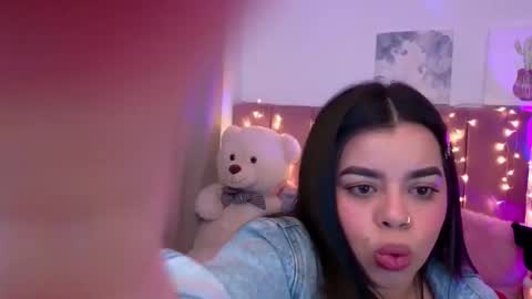 Miah Joness online show from 3, 12, 2025