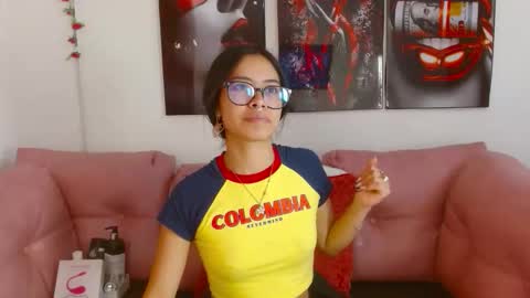 miahotcs online show from 26, 3, 2026