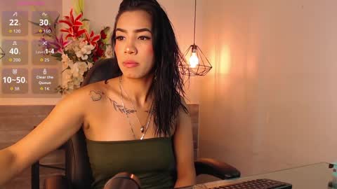 Mia online show from 8, 4, 2026