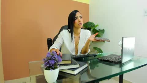 Snapshot of miakarsson chatting on 31, 7, 2026 Mia online show from 31, 7, 2026