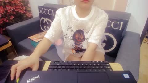 Mia online show from 4, 10, 2025