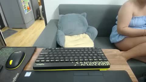 Mia online show from 13, 10, 2025