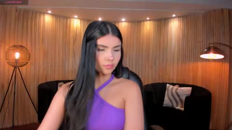 Snapshot of mialaurence_ chatting on 2, 5, 2026 Call me Mia online show from 2, 5, 2026
