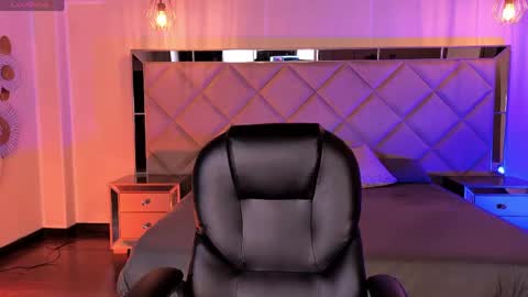 Snapshot of mialaurence_ chatting on 8, 6, 2026 Call me Mia online show from 8, 6, 2026